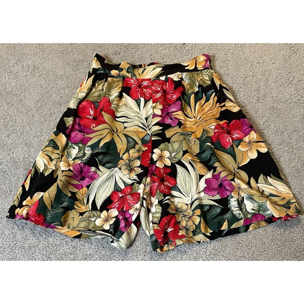 Vtg 70s Pleated Floral Shorts Womens M Green White USA Made Boho Tropical Beach